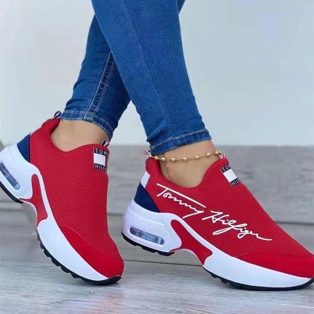 Flying Knitted Letters Embroidered Color-Blocking Sneakers - Hey Love Boutique