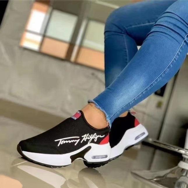 Flying Knitted Letters Embroidered Color-Blocking Sneakers - Hey Love Boutique