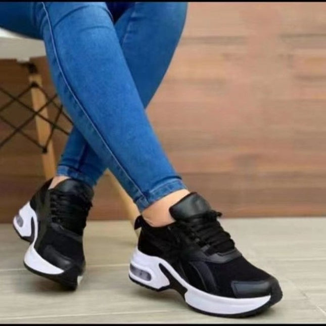 Fashionable Sports Sneakers