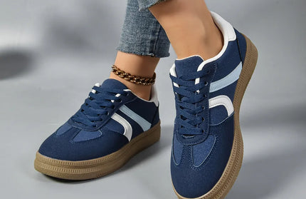 Lace Up Round Toe Sneakers