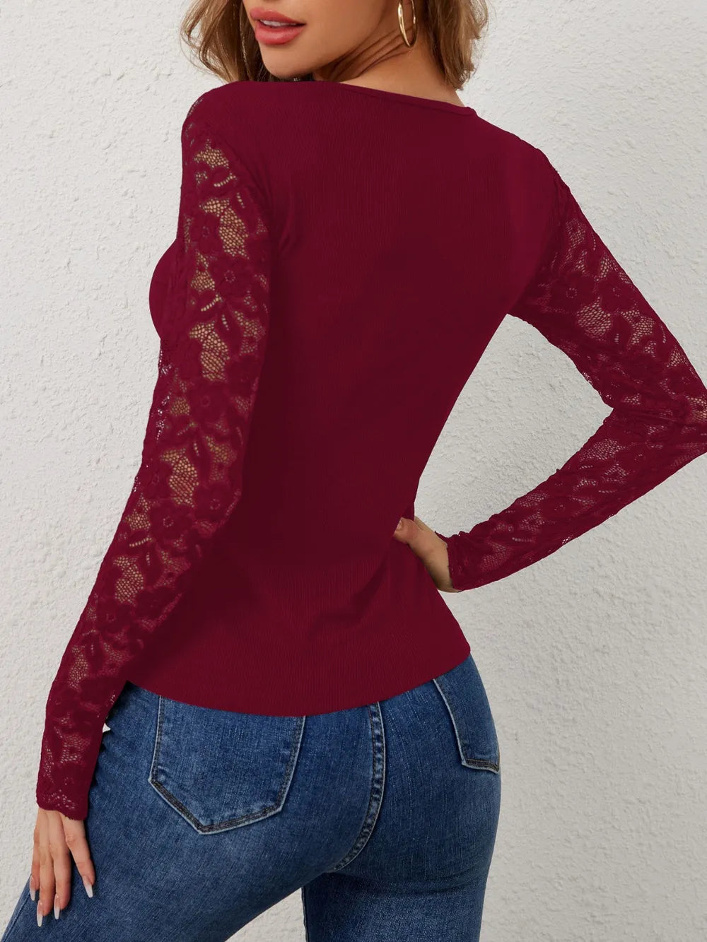 Fan Shaped Lace Slim Fit T-shirt