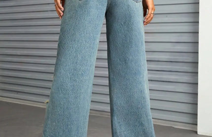 Distressed Wide Leg Jeans with Pockets