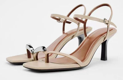 Square-Toe Low-Heeled Sandals