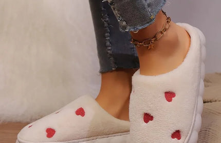 Heart Round Toe Flat Slippers