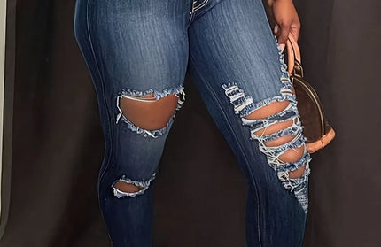 Distressed Skinny Jeans with Pockets