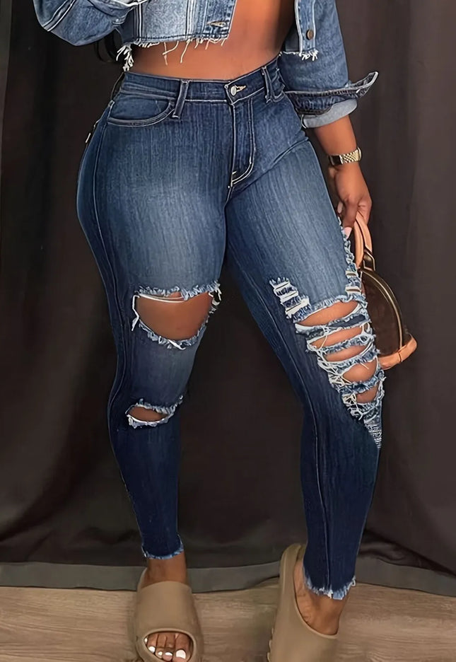 Distressed Skinny Jeans with Pockets