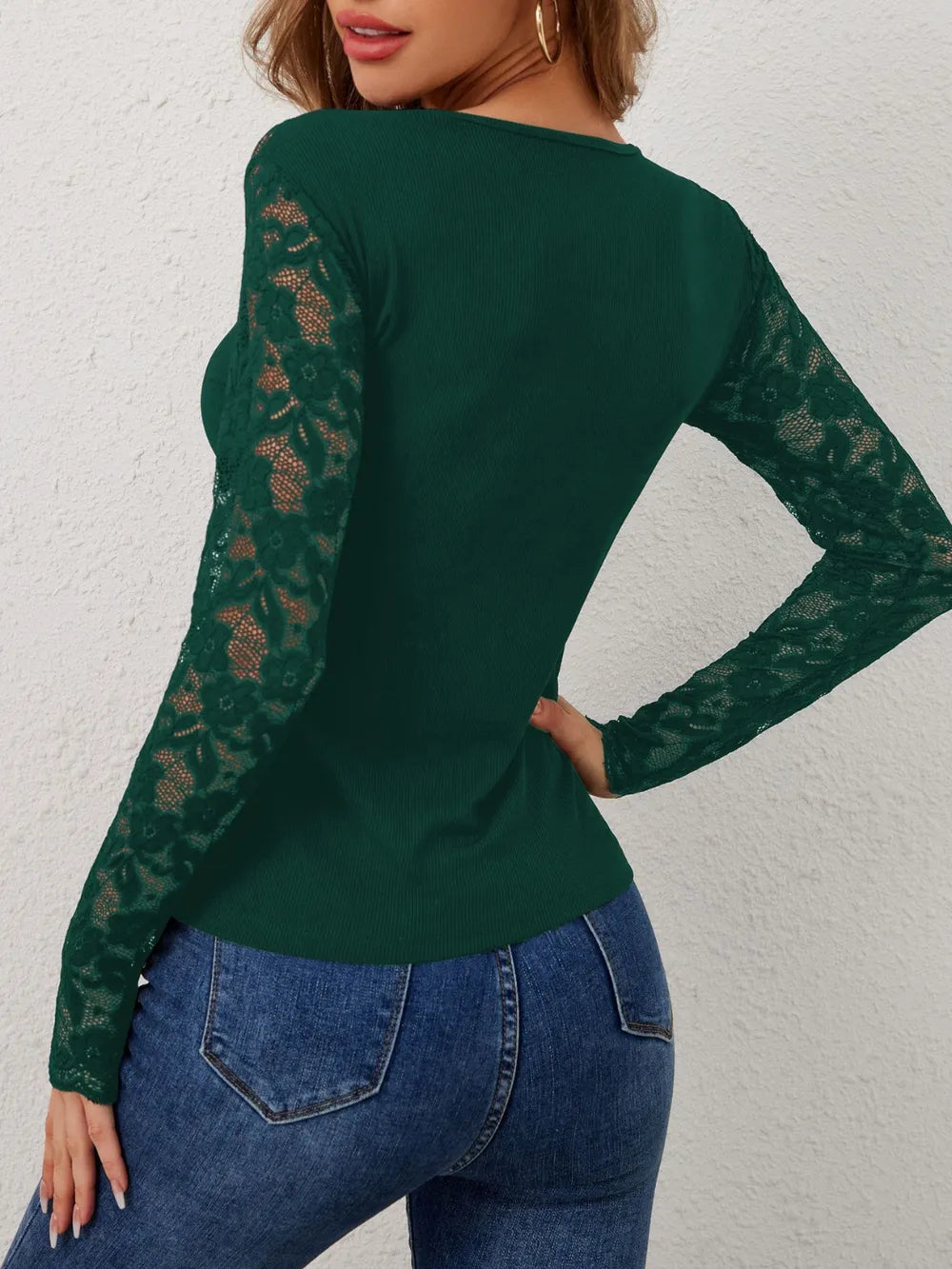Fan Shaped Lace Slim Fit T-shirt