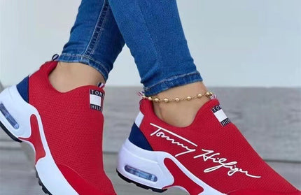 Flying Knitted Letters Embroidered Color-Blocking Sneakers - Hey Love Boutique