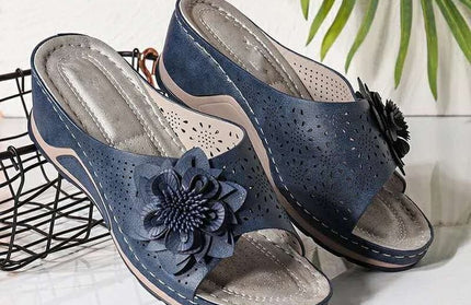Flower Wedge Sandals