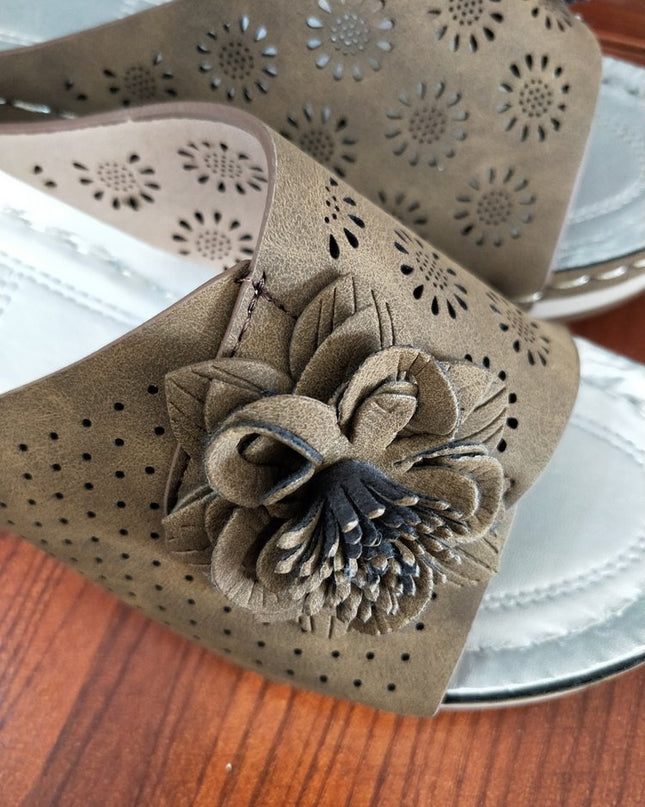 Flower Wedge Sandals